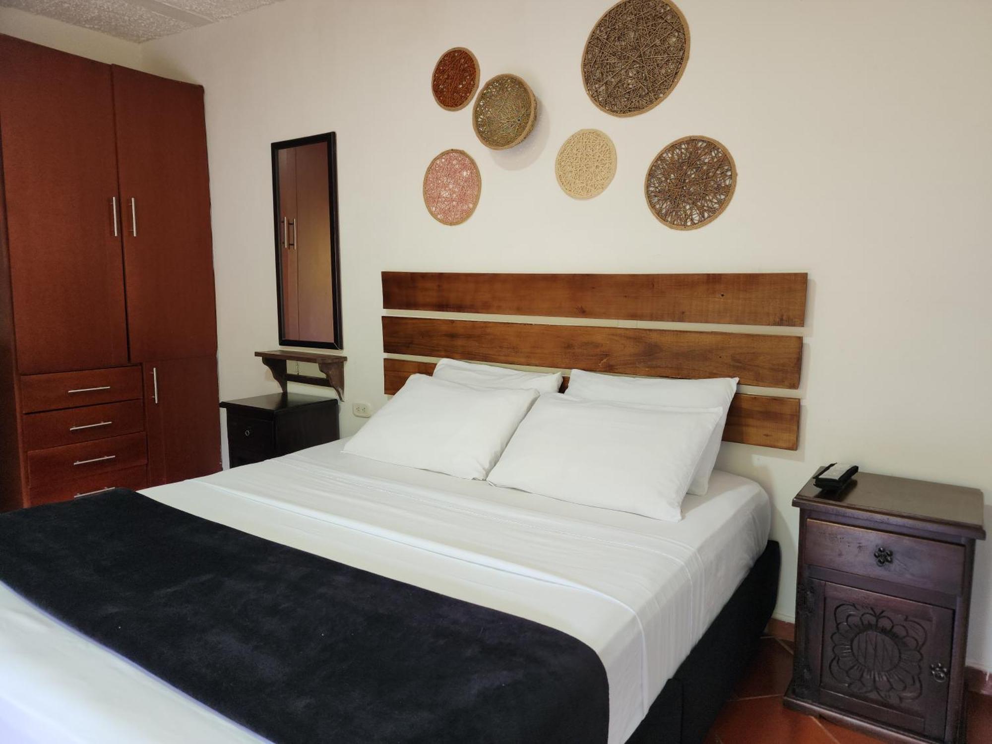 Hotel Campestre Palmas Del Zamorano San Gil Exteriör bild