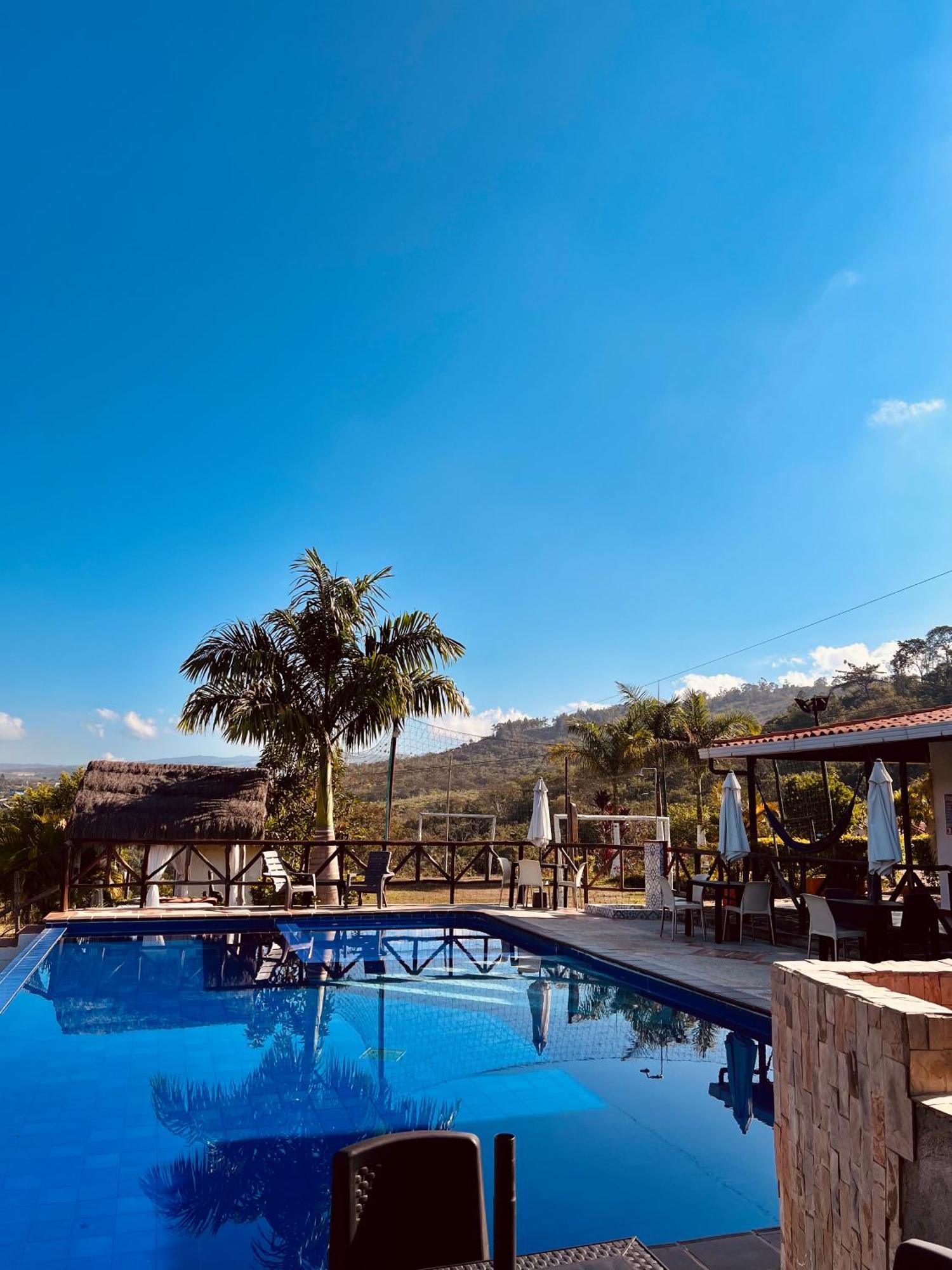 Hotel Campestre Palmas Del Zamorano San Gil Exteriör bild