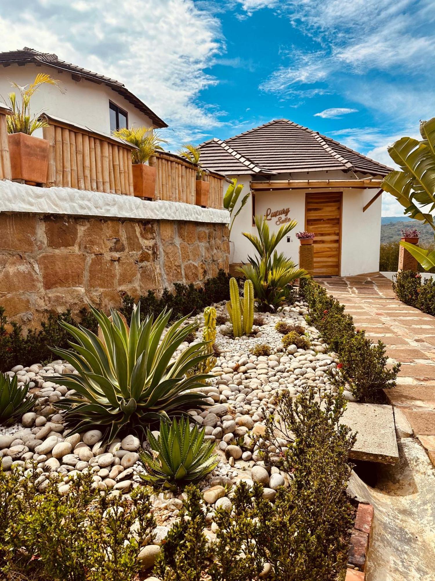 Hotel Campestre Palmas Del Zamorano San Gil Exteriör bild